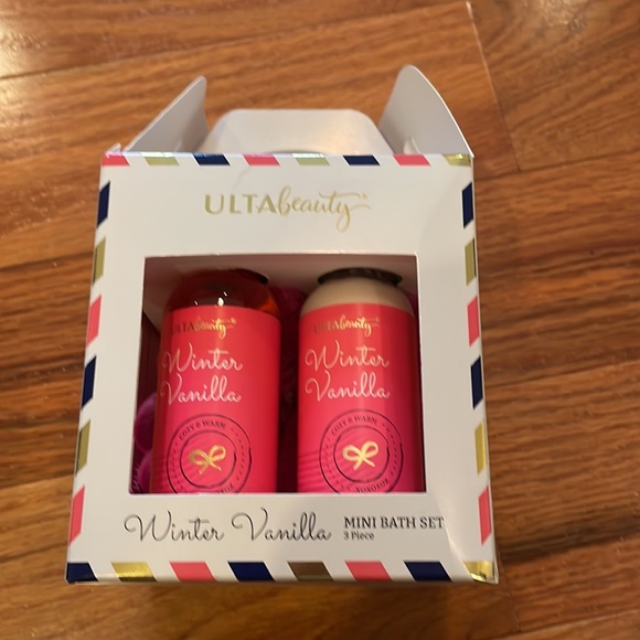 Ulta Beauty | Bath & Body | Ulta Beauty Winter Vanilla Mini Bath Set ...